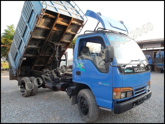 ขายด่วน รถบรรทุก 6 ล้อดั้ม ISUZU NKR 110 แรง หัวการ์ตูน (รถห้าง) ดั้มเกษตร สภาพพพร้อมใช้ ราคาสุดคุ้ม