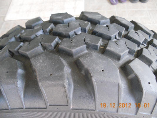 ยาง MAXXIS  BUCKSHOT 265/75/16 ปี10