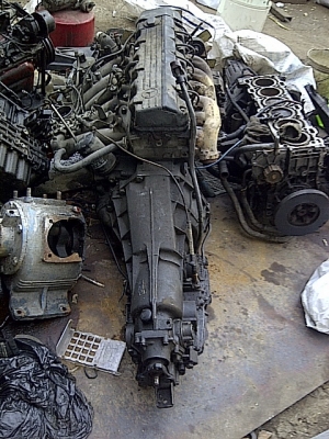 ขาย..เครื่องยนต์เบนซ์ 300E 6สูบพร้อมเกียร์ออโต้