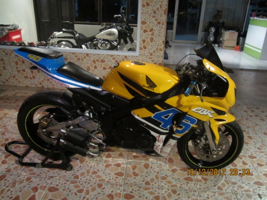 ขาย CBR400 ปี89 อินวอยตามสภาพ