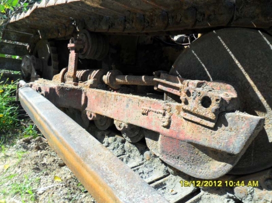 Catterpillar D4E หัวฉีดไดเร็ค ใบตีนเป็นเต็มทุกใบโซ่หนา