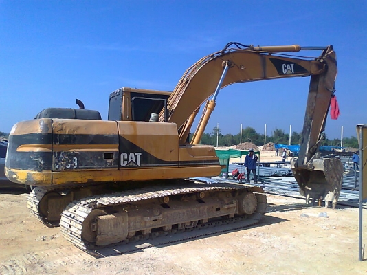 ขายด่วน!..รถแบคโฮ CAT 320 B ใหม่ สวยแน่น สีเดิมๆ มีเล่มทะเบียนครบ พร้อมใช้งาน.