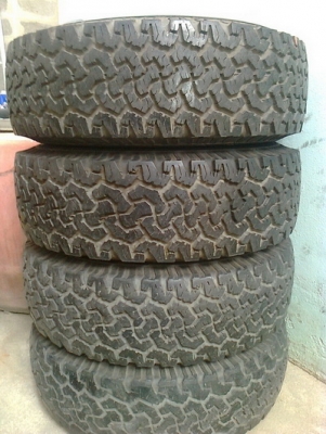 ขายยางBF ขอบ16 จำนวน4เส้น 2000- เป็นยางเก่าปี04 แต่ดอกยังเต็ม ไว้ใส่เล่นๆ หรือทำยางอะไหล่ครับ