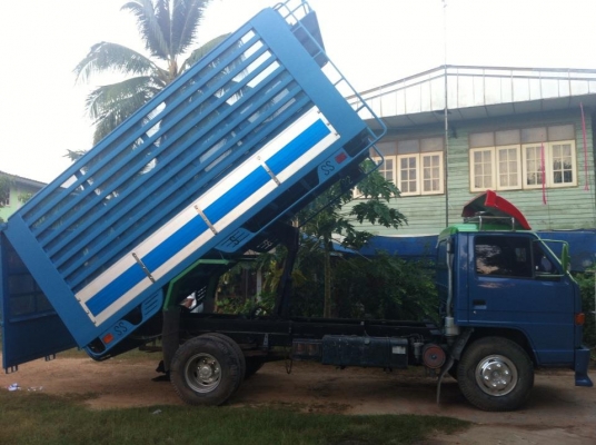 ่หกล้อNPR115แรงรถดั้มเกษตรช่วงล่างFพวงมลัยเพาเวอร์แอร์เย็นยางสวยรถพร้อมใช้