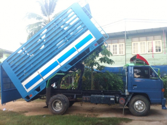 ่หกล้อNPR115แรงรถดั้มเกษตรช่วงล่างFพวงมลัยเพาเวอร์แอร์เย็นยางสวยรถพร้อมใช้