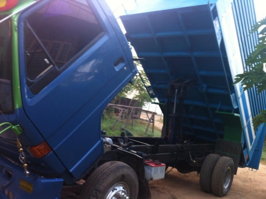 ่หกล้อNPR115แรงรถดั้มเกษตรช่วงล่างFพวงมลัยเพาเวอร์แอร์เย็นยางสวยรถพร้อมใช้