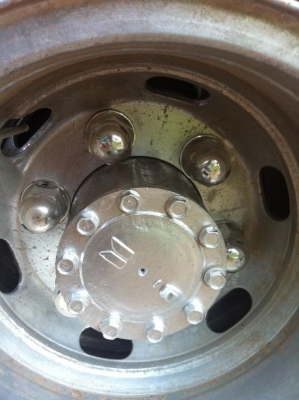 ่หกล้อNPR115แรงรถดั้มเกษตรช่วงล่างFพวงมลัยเพาเวอร์แอร์เย็นยางสวยรถพร้อมใช้