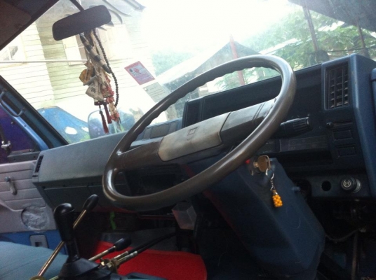 ่หกล้อNPR115แรงรถดั้มเกษตรช่วงล่างFพวงมลัยเพาเวอร์แอร์เย็นยางสวยรถพร้อมใช้