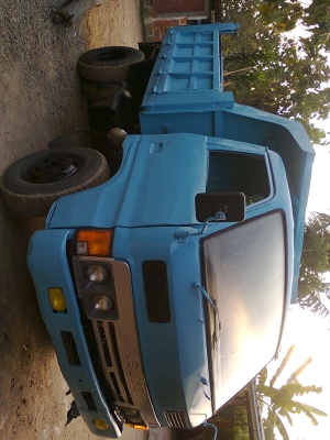 ขาย!! รถ 6 ล้อดัมพ์ 4 คิว ISUZU 115 KS เครื่อง 4bd1  ทะเบียนไม่ขาด ภาคเหนือ .. 081-7843436