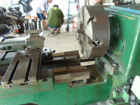 เครื่องกลึง 5 ฟุต 3 เพลา เกียร์บล็อก ขาย 65,000 ด่วน เครื่องกลึง 5 ฟุต 3 เพลา เกียร์บล็อก ขาย 65,000 ด่วน