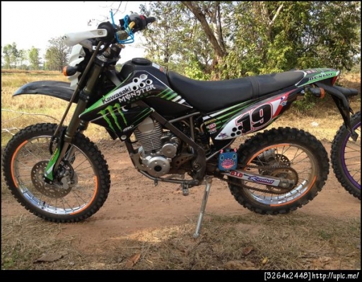 ขายdtracker125 พร้อมของแถม มีล้อเดิมแถม ท่อเก่า ท่อแต่ง พร้อมทะเบียน ติดต่อ 0833871226 ครูภาพ