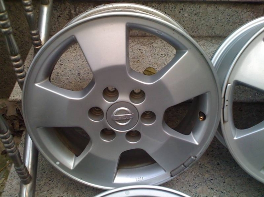 ขาย แม็ก นาวาร่า ติดรถ ขอบ 16 สวยๆ ครับ