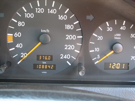 BENZ C200 ES โฉมW202 ปี1994 /AUTO รถนายแพทย์สภาพสวยมากไม่ค่อยได้ใช้ BENZ C200 ES โฉมW202 ปี1994 /AUTO รถนายแพทย์สภาพสวยมากไม่ค่อยได้ใช้