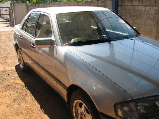 BENZ C200 ES โฉมW202 ปี1994 /AUTO รถนายแพทย์สภาพสวยมากไม่ค่อยได้ใช้ BENZ C200 ES โฉมW202 ปี1994 /AUTO รถนายแพทย์สภาพสวยมากไม่ค่อยได้ใช้