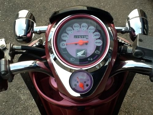 HONDA SCOOPY Iสวยแกะกล่องไร้ที่ติวิ่งน้อย7xxxโลปี2011สวยไม่ซ้ำใคร