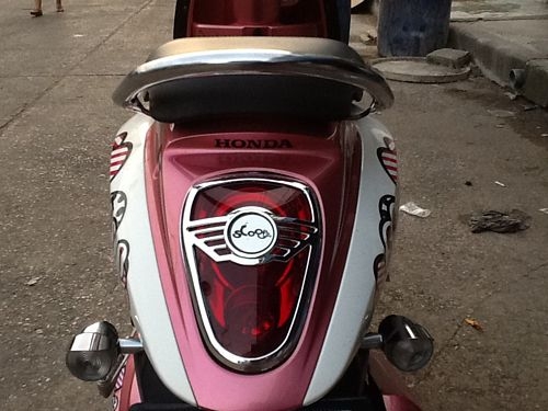 HONDA SCOOPY Iสวยแกะกล่องไร้ที่ติวิ่งน้อย7xxxโลปี2011สวยไม่ซ้ำใคร
