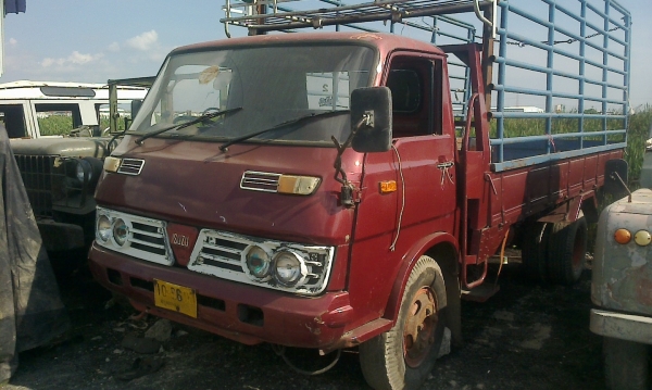 กระบะหกล้อ100แรง