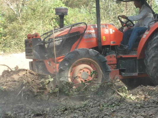 ขายรถไถสภาพดีพร้อมใช้ ขายรถไถสภาพดีพร้อมใช้