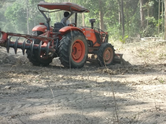 ขายรถไถสภาพดีพร้อมใช้ ขายรถไถสภาพดีพร้อมใช้