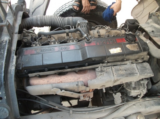 ขายด่วน isuzu jumbo เครื่อง 6HE1/195 HP พื้นเรียบ