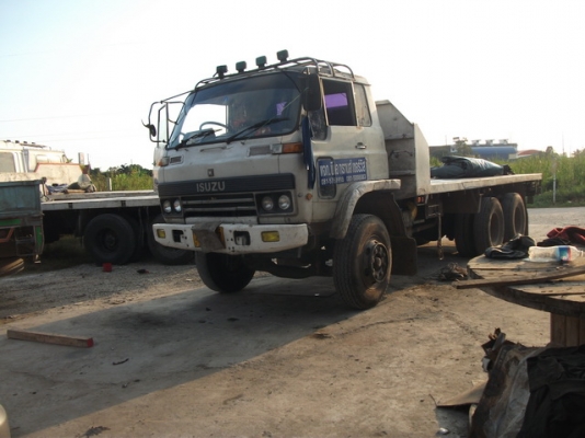ขายด่วน isuzu jumbo เครื่อง 6HE1/195 HP พื้นเรียบ