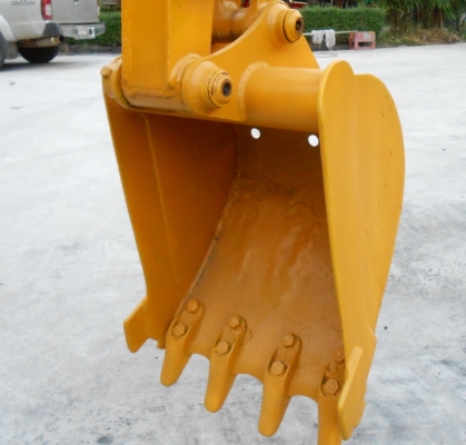 ขายรถขุด KOMUTSU PC 30-6  เก่านอกแท้ ปรับสภาพแล้วพร้อมใช้งาน