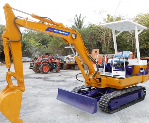 ขายรถขุด KOMUTSU PC 30-6  เก่านอกแท้ ปรับสภาพแล้วพร้อมใช้งาน