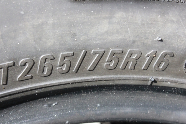 ขายยาง MUD MAXXIS 265/75/16   1ชุดMUD MAXXIS 245/75/16 1ชุด     2ชุด   18000   บ