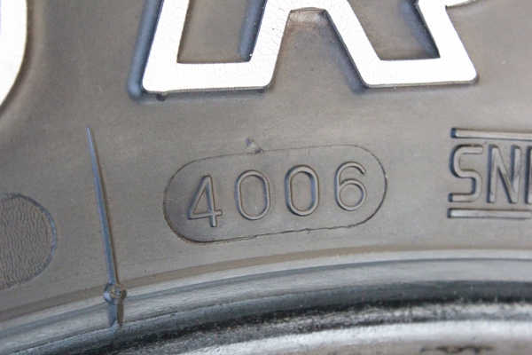 ขายยาง MUD MAXXIS 265/75/16   1ชุดMUD MAXXIS 245/75/16 1ชุด     2ชุด   18000   บ