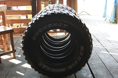ขายยาง MUD MAXXIS 265/75/16   1ชุดMUD MAXXIS 245/75/16 1ชุด     2ชุด   18000   บ
