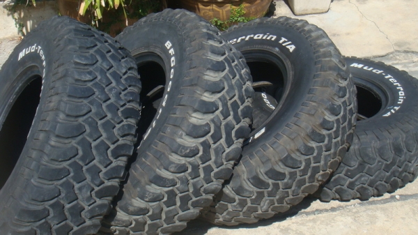 ขายยาง BF Goodrich Mud  285 75 r16  ลุยสวน