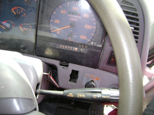 HINOSS2VJB-11295ลากจุงรถจดประกอบยังไม่ได้ใช้งานเลยครับ