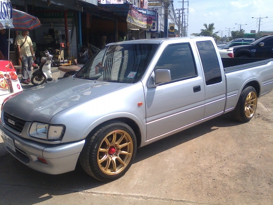 ขาย อิสุสุ ดราก้อน ขาย อิสุสุ ดราก้อน