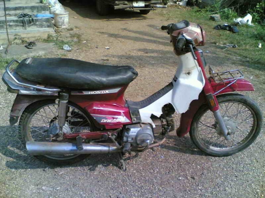 ขายดรีมคุรุสภา(แดง)เล่มทะเบียนพร้อมชุดโอน เครื่องดีอะไหร่บางชิ้นต้องเก็บขาย 8500 บาท