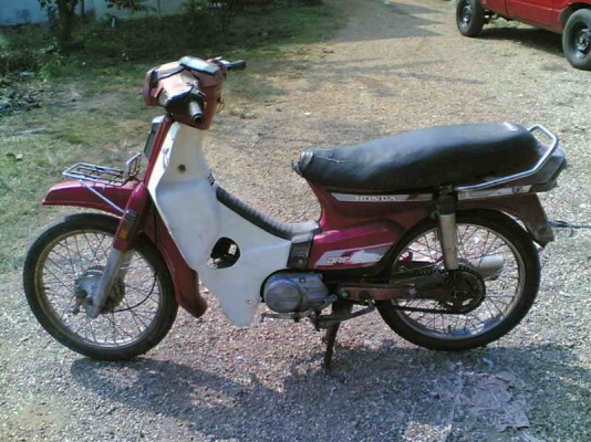 ขายดรีมคุรุสภา(แดง)เล่มทะเบียนพร้อมชุดโอน เครื่องดีอะไหร่บางชิ้นต้องเก็บขาย 8500 บาท