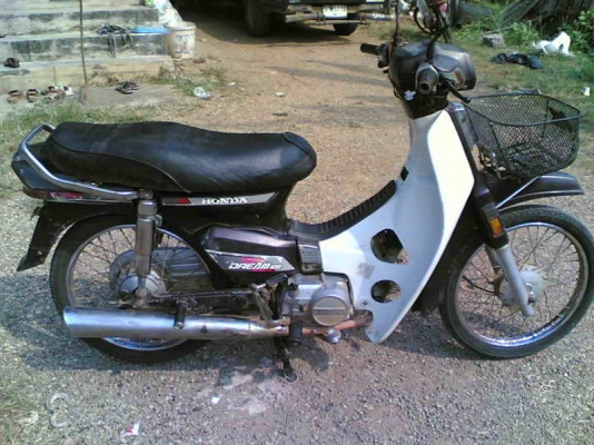 ขายดรีมคุรุสภา(ม่วง) เล่มทะเบียนพร้อมชุดโอนเครื่องดีมากอะไหร่ครบขาย 11000 บาท