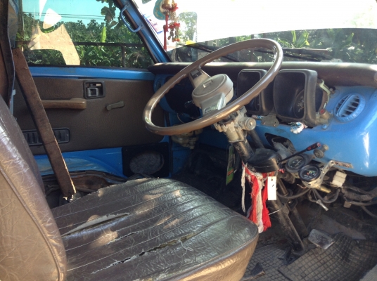 Isuzu 4ล้อกลาง เอกสารพร้อมโอน