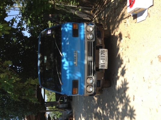 Isuzu 4ล้อกลาง เอกสารพร้อมโอน