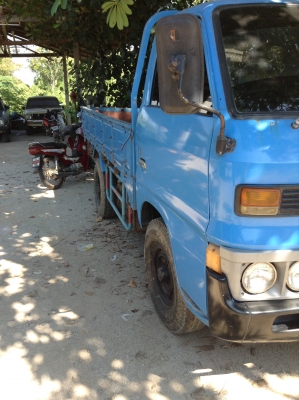 Isuzu 4ล้อกลาง 85HP เอกสารพร้อมโอน