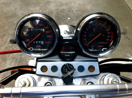 ขาย CB400 ปี98 เวอชั่นS อินวอยแท้ๆ สภาพสวยๆ ราคา79000บาท ด่วนๆๆ