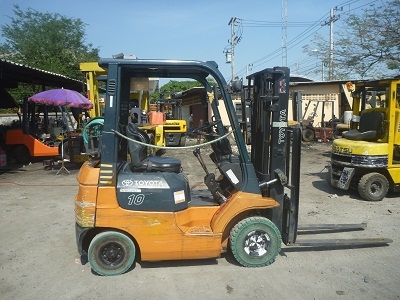 Forklift TOYOTA 7FG10  เครื่องยนต์เบนซิน 5K  2 ระบบ น้ำมัน+LPGเกียร์ครัชท์  ยกสูง 3.0 เมตร