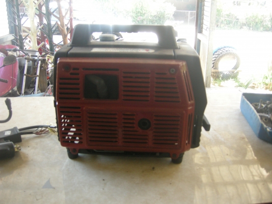 เครื่องปั่นไฟ HONDA EM-600 AC-220 // DC 12V 6000 เครื่องปั่นไฟ HONDA EM-600 AC-220 // DC 12V 6000