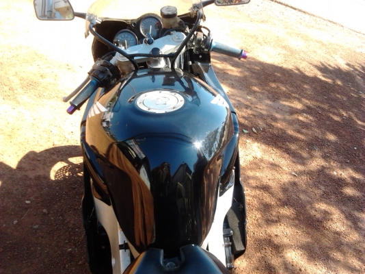 ฝากขาย cbr400 ปี89 สภาพสวย ทำสีใหม่ เครื่องดี ราคาถูก ฝากขาย cbr400 ปี89 สภาพสวย ทำสีใหม่ เครื่องดี ราคาถูก