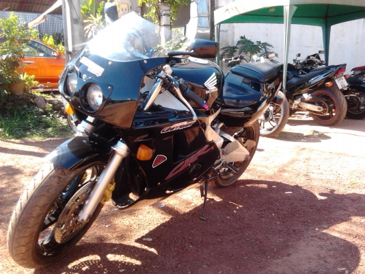 ฝากขาย cbr400 ปี89 สภาพสวย ทำสีใหม่ เครื่องดี ราคาถูก ฝากขาย cbr400 ปี89 สภาพสวย ทำสีใหม่ เครื่องดี ราคาถูก