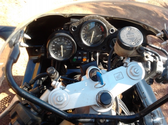 ฝากขาย cbr400 ปี89 สภาพสวย ทำสีใหม่ เครื่องดี ราคาถูก ฝากขาย cbr400 ปี89 สภาพสวย ทำสีใหม่ เครื่องดี ราคาถูก