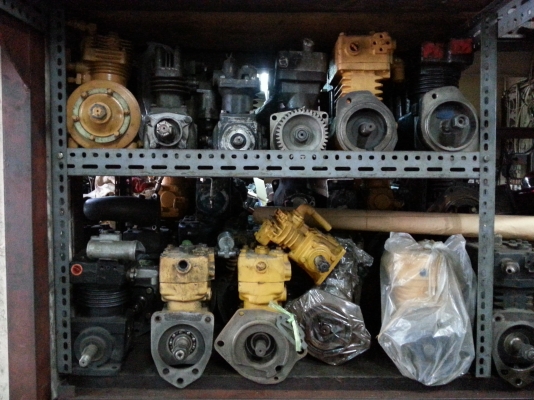 ปั๊มลมรถตักล้อยาง