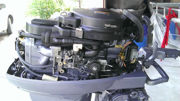 เครื่องYamaha25 สี่จังหวะ