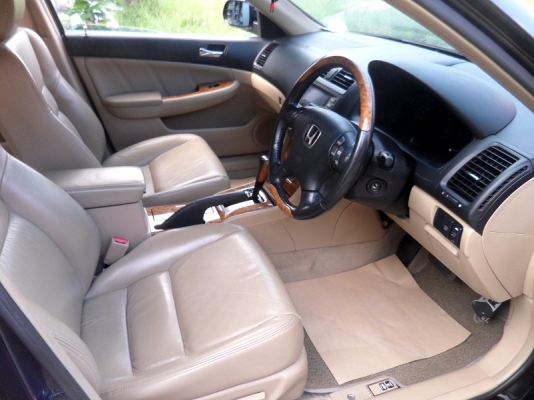 Honda Accord 3.0 V6 ปี 2004 สีดำ