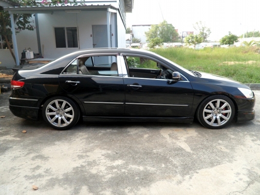 Honda Accord 3.0 V6 ปี 2004 สีดำ