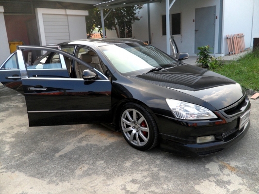 Honda Accord 3.0 V6 ปี 2004 สีดำ